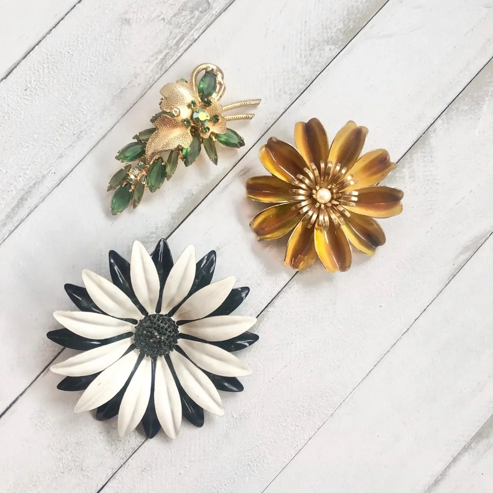 Set of three Vintage Metal and Rhinestone Costume Jewelry Floral Brooches